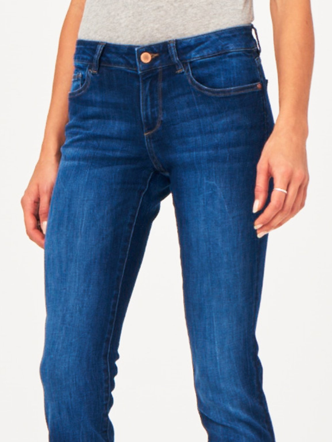 Coco Mid Rise Curvy Straight Parsons