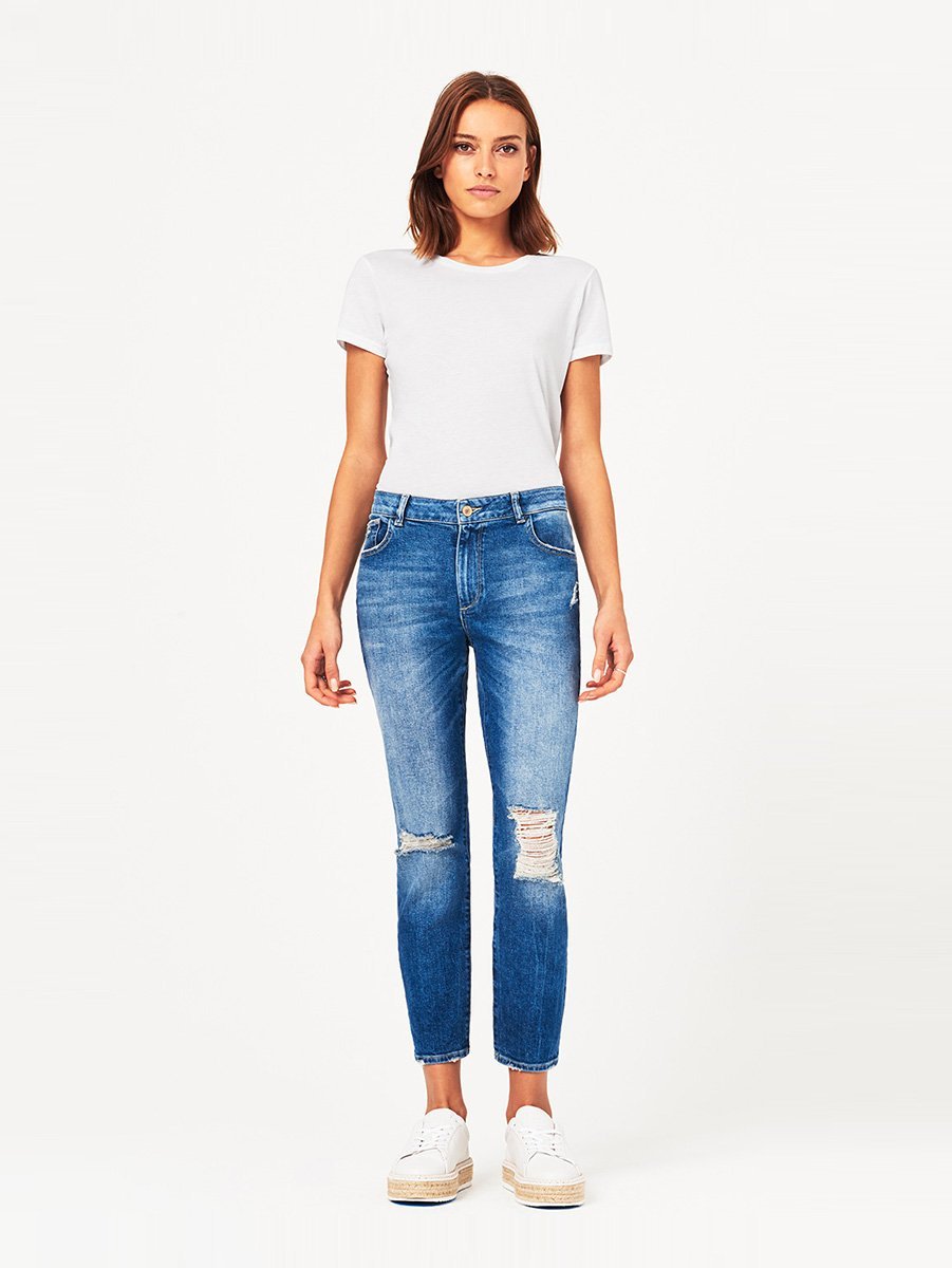 Stevie Mid Rise Slim Boyfriend Rebel