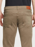 Men - Russell Slim Straight Coyote - DL1961