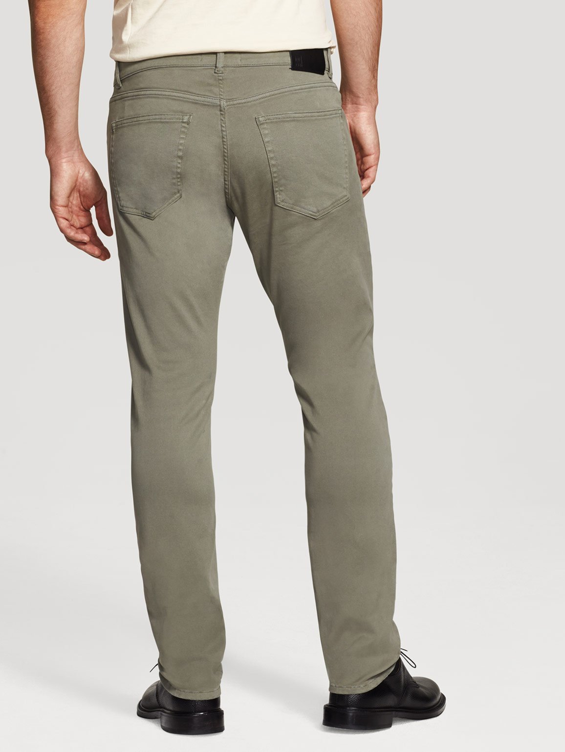 Men - Russell Slim Straight Palm - DL1961